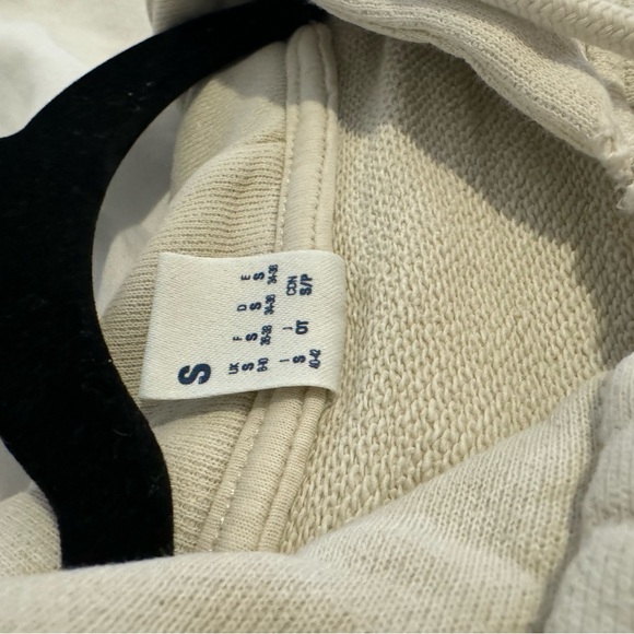 Reebok Cream Pullover Hoodie Relaxed Fit - Picture 4 of 6